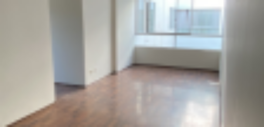 Departamento en venta en Chorrillos, en calle Los Gorriones 252